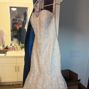 Wedding dress size 8